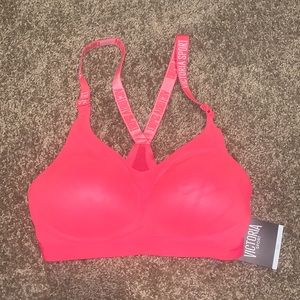 NWT VICTORIA SECRET SPORT BRA